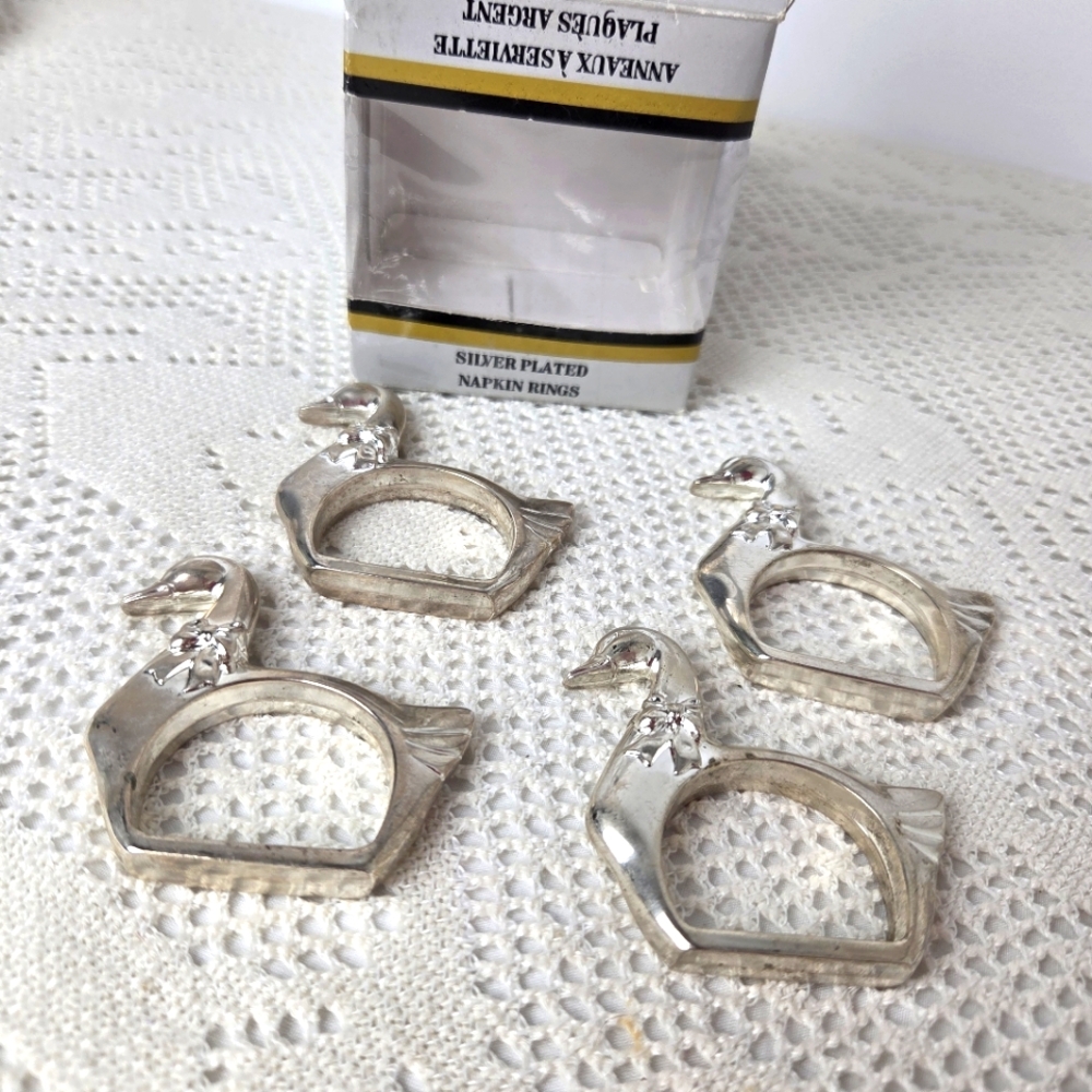Silver Plated Goose Bow Napkin Rings 4 Set Vintage